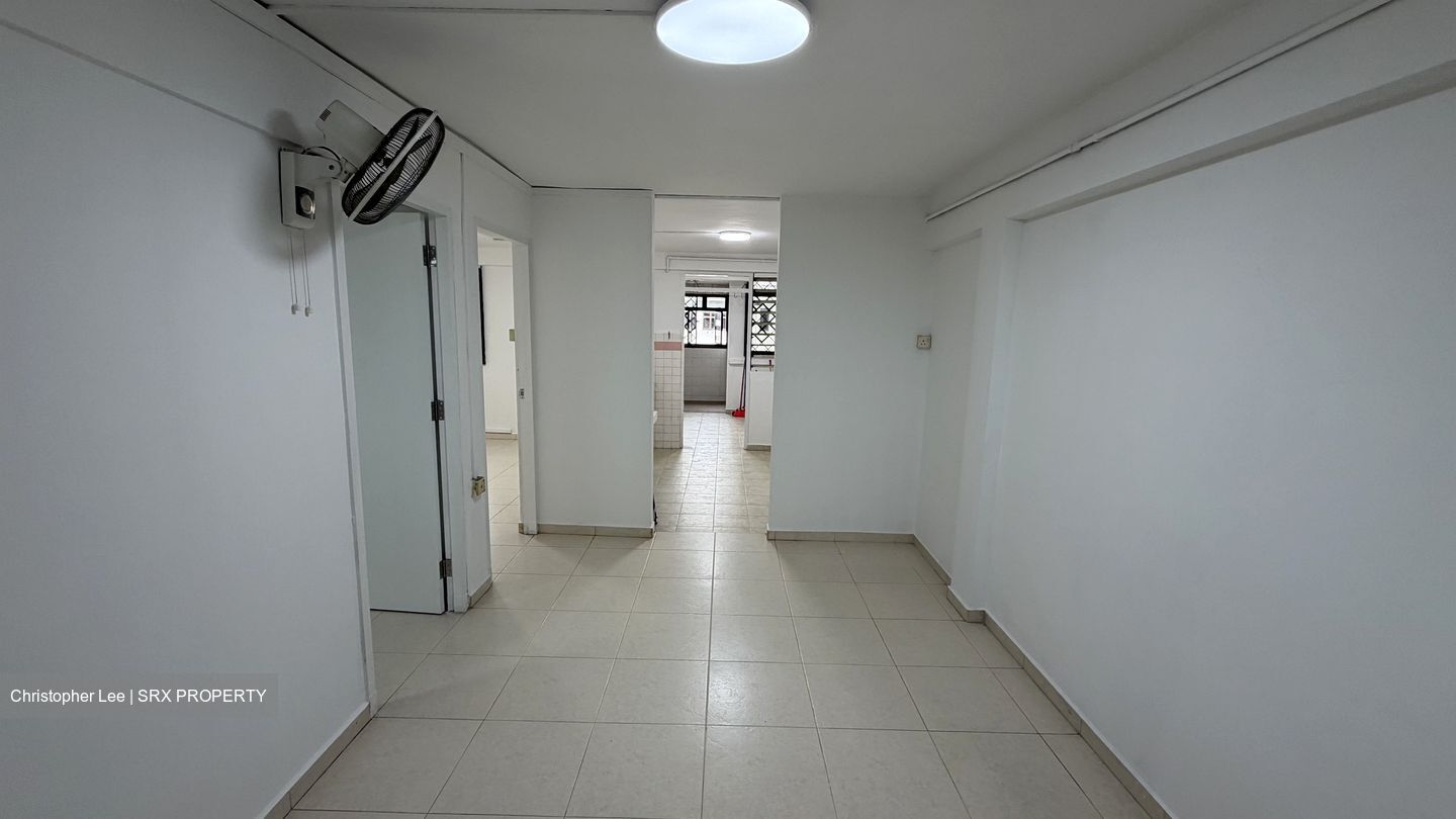 Blk 111 Ho Ching Road (Jurong West), HDB 3 Rooms #531683091